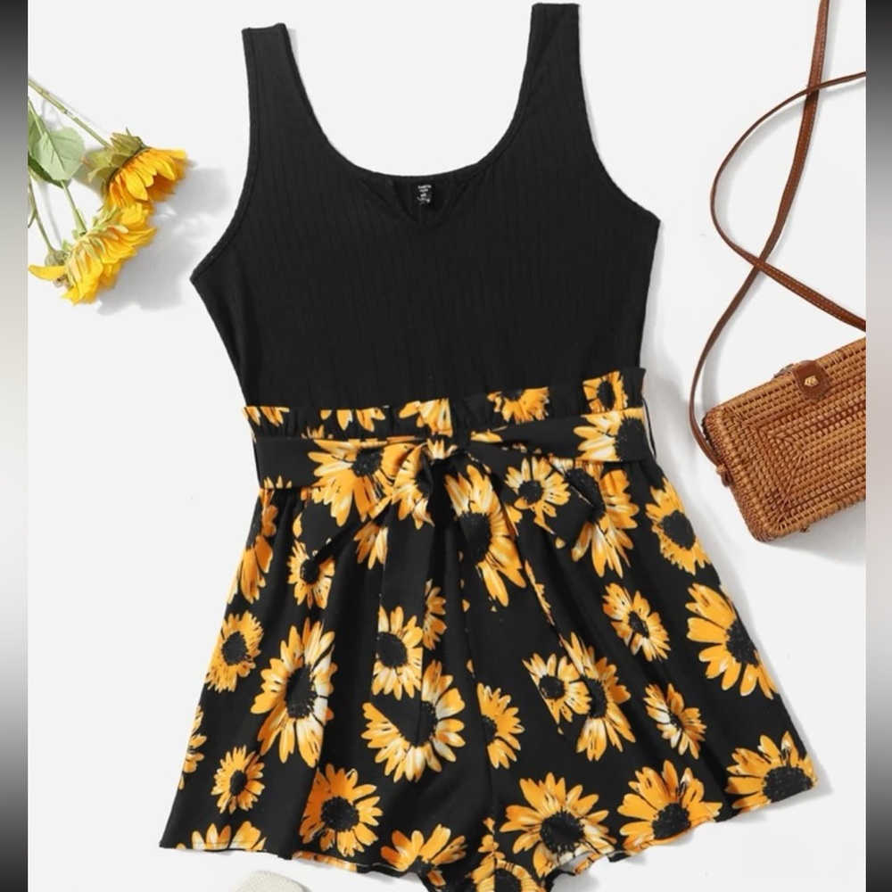 SHEIN VCAY Plus Sunflower Print Belted Romper